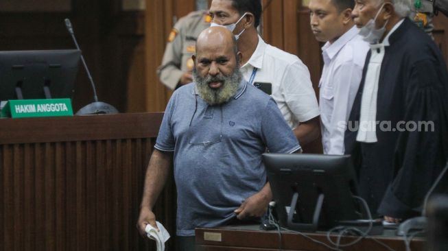 Riwayat Penyakit Lukas Enembe, Mantan Gubernur Papua yang mana digunakan Dinyatakan Meninggal Planet Hari Hal ini adalah